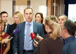Ministar zdravlja i predstavnici Izvršnog odbora Asocijacije u razgovoru sa novinarima